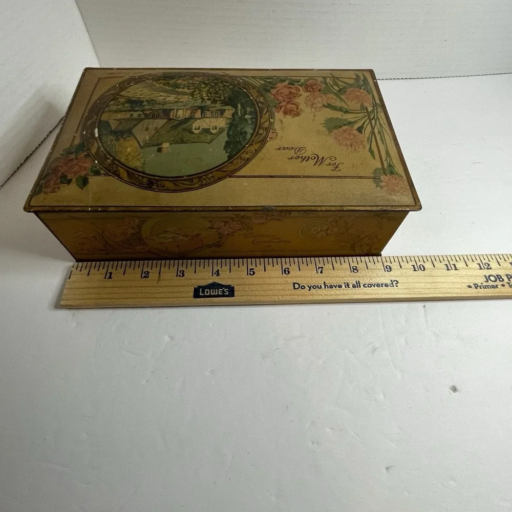 Art Nouveau Vassar Chocolates For Mother Dear Tin Canco VTG  Cottage Roses Metal